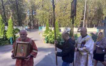 Молебен о  страждущих недугом винопития в приходе храма святого благоверного князя Димитрия Донского