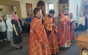Молебен о страждущих недугом винопития в храме Рождества Христова