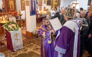 Престольный праздник в храме Воздвижения Креста Господня