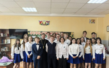 Иерей Артемий Щербицкий принял участие в торжественной линейке СШ №24