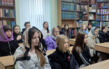 Иерей Артемий Щербицкий беседовал с учащимися 8 класса ГУО "СШ №2"