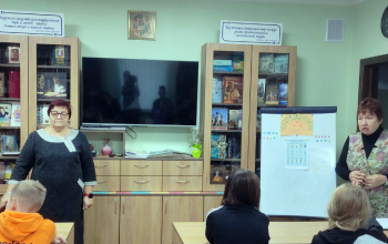 Иерей Артемий Щербицкий беседовал с учащимися 8 класса ГУО "СШ №2"