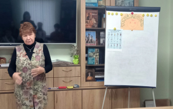 Беседа учащихся ГУО "Средняя школа № 2" с  иереем  Артемием Щербицким