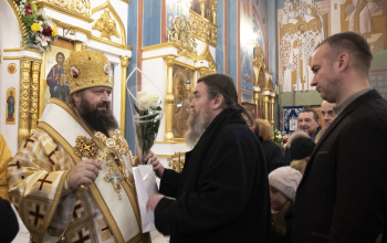 Торжественное архиерейское богослужение в честь 50-летия епископа Амвросия