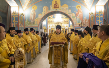 Торжественное архиерейское богослужение в честь 50-летия епископа Амвросия