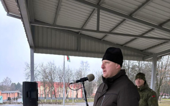 Протоиерей Сергий Башкиров благословил новобранцев 72-го ОУЦ