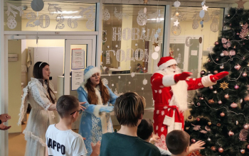 Доброе чудо: священники принесли праздник в детскую больницу