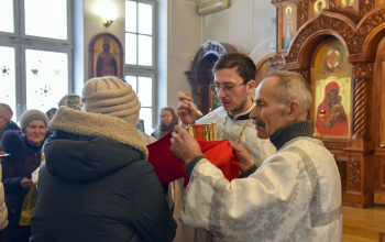Божественная литургия в храме Рождества Христова