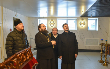 Божественная литургия в храме Рождества Христова