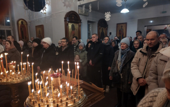 Праздничная литургия в храме Рождества Христова
