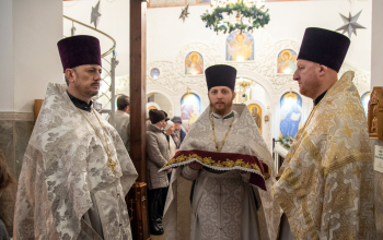 Божественная литургия в храме Святого Богоявления