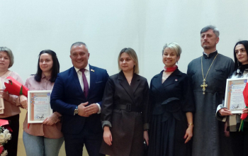 Протоиерей Александр Вербило поздравил с профессиональным праздником сотрудников санатория «Березина»