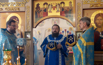 Литургия в храме иконы Божией Матери «Всех скорбящих Радость»