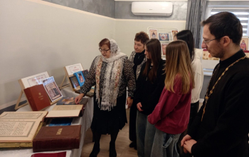 Старшеклассники «ГУО СШ № 2» посетили выставку православной книги прихода храма Рождества Христова