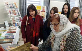Старшеклассники «ГУО СШ № 2» посетили выставку православной книги прихода храма Рождества Христова