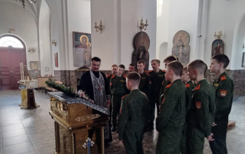 Учащиеся Борисовского кадетского училища посетили кафедральный собор Воскресения Христова