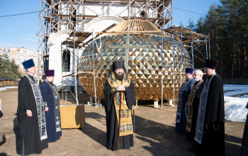 Освящение креста и купола для строящегося храма в честь святых благоверных князей-страстотерпцев Бориса и Глеба