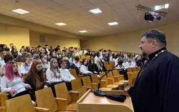 Встреча с настоятелем храма святых Бориса и Глеба  в СШ №20