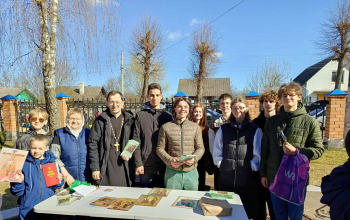 Акция «Евангелие в каждый дом»  на приходе Рождества Христова