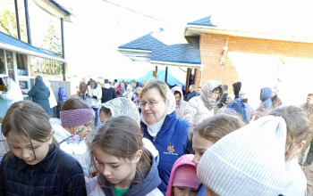 Акция «Евангелие в каждый дом»  на приходе Рождества Христова