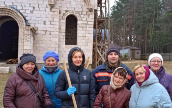 Cубботник на приходе храма святых благоверных князей-страстотерпцев Бориса и Глеба