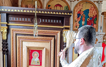 Освящение восстановленного Никольского киота в Свято-Никольском храме д. Ляховка