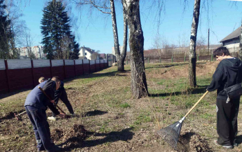 Cубботник на территории прихода храма Рождества Христова