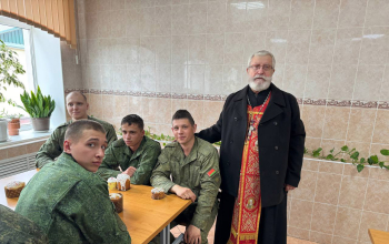 Пасха 2026: Протоиерей Фёдор Чернеков поздравил военнослужащих с Пасхой