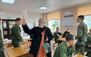 Пасха 2026: Протоиерей Фёдор Чернеков поздравил военнослужащих с Пасхой