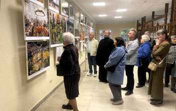 Прихожане храма святого великомученика Георгия Победоносца посетили фотовыставку