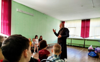 Иерей Александр Лукьянович поздравил воспитанников детского социального приюта с Днём защиты детей