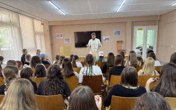 В детском лагере «Строитель» прошел день семейного и медицинского просвещения
