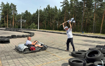 Соревнования по картингу 