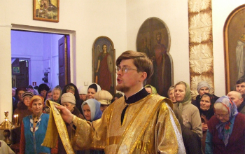 Воскресная служба в Свято-Воскресенском соборе