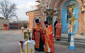 Вечернее богослужение в храме Святого благоверного князя Александра Невского