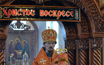 Епископ Борисовский Вениамин в храме Рождества Христова