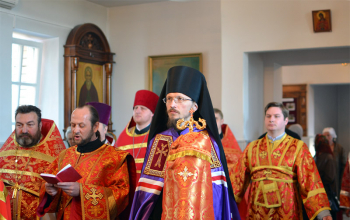 Епископ Борисовский Вениамин в храме Рождества Христова