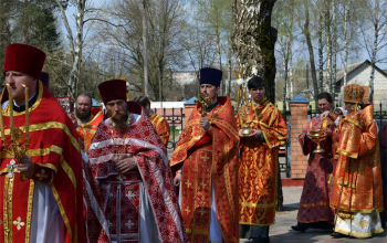 Епископ Борисовский Вениамин в храме Рождества Христова