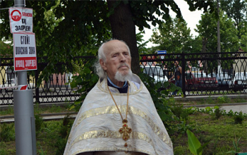 Богослужение в Троицкую родительскую субботу