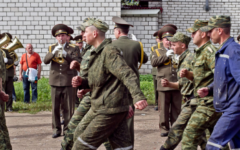 На учения с Божией помощью