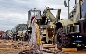 На учения с Божией помощью