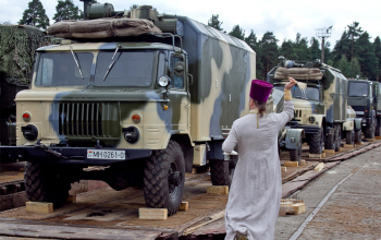 На учения с Божией помощью