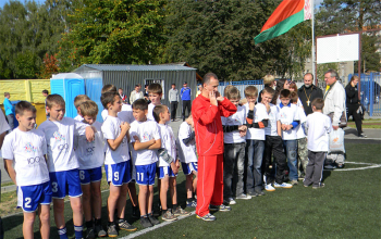 Команды православного клуба на празднике футбола