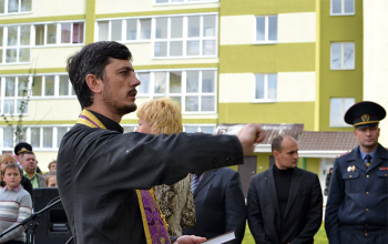 Протоиерей Александр Вербило благословил новоселов