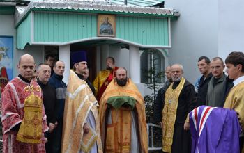 Литургия в храме Святого Праведного Иоанна Кронштадтского в исправительной колонии п.Новосады