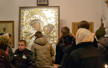 Икона Божией Матери «Отрада и Утешение» в храме Александра Невского