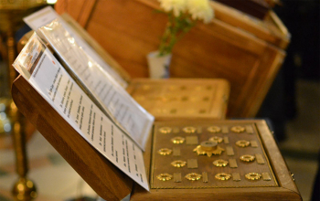 Божественная Литургия в храме Дмитрия Донского