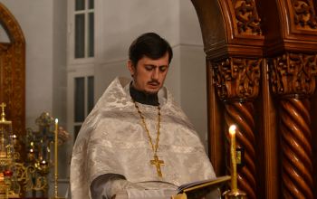 Праздничная Литургия в храме Рождества Христова