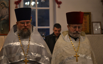 Епископ Вениамин возглавил Литургию в храме Рождества Христова