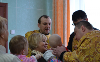 Таинство Причащения в Борисовском Доме ребенка